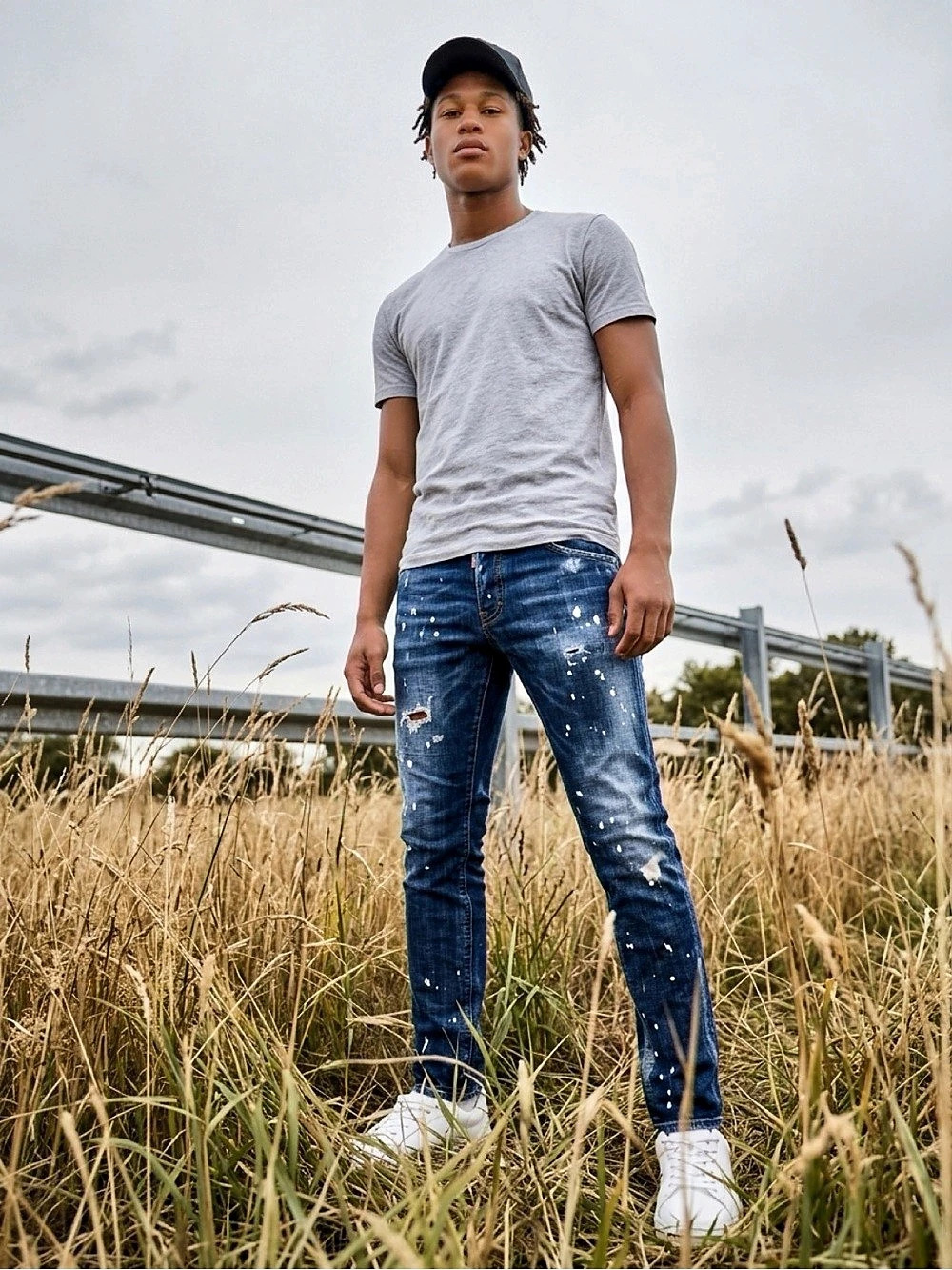 DSquared2 DSQ2 Paint Splatter Distressed Denim Jeans Men's Blue Distressed Slim